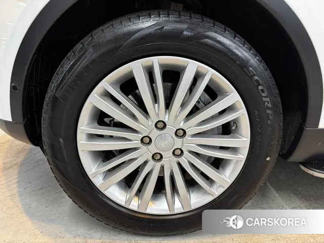 Land Rover Discovery 5 id 3713135 из Кореи 14