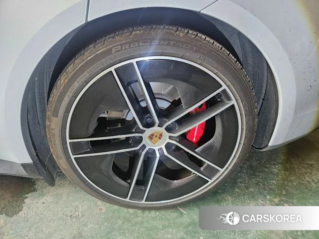 Porsche Taycan 2025 Белый из Кореи, фото 5
