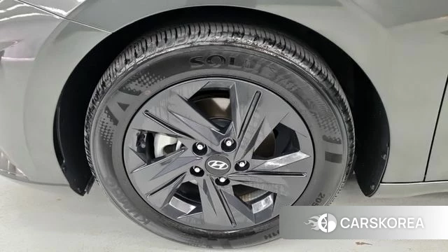 Hyundai Avante Hybrid (CN7) id 3923387 из Кореи 13