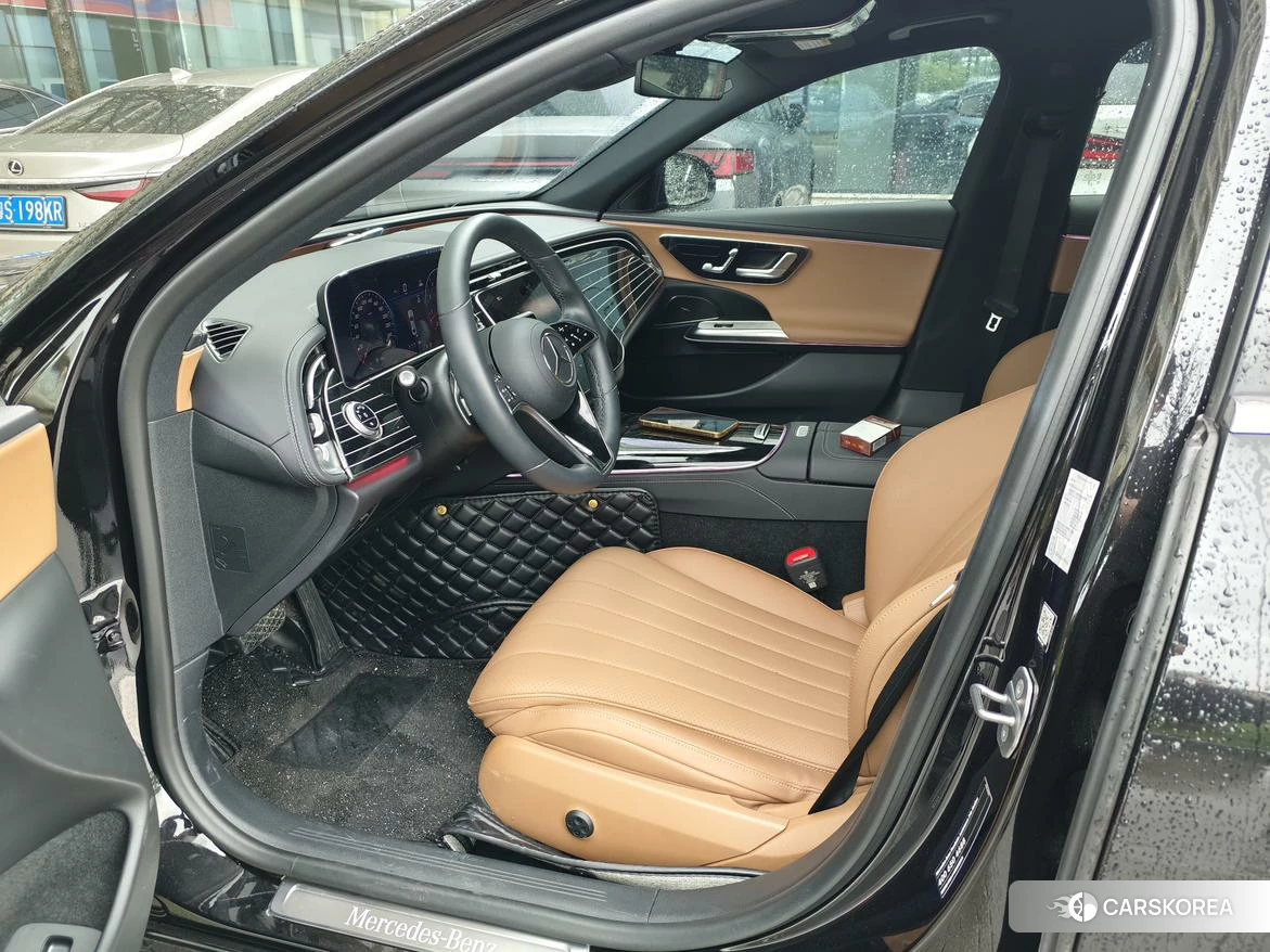 Mercedes-Benz E-Class 2023 Черный из Китая, фото 5