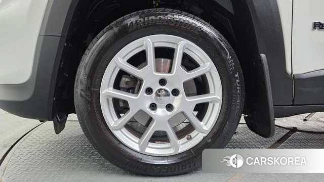 Jeep Renegade id 4470691 из Кореи 15