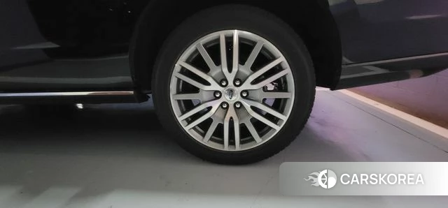 Ford Expeditation id 4281466 из Кореи 15