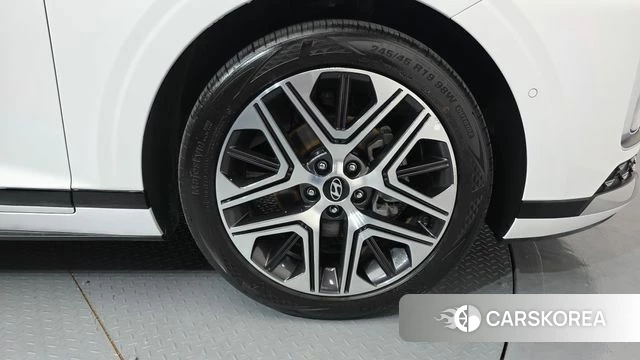 Hyundai Grandeur Hybrid (GN7) id 3921943 из Кореи 15