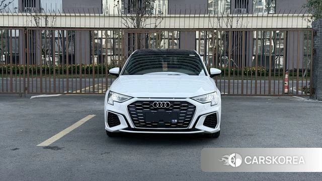 Audi A3 2023 Белый из Китая, фото 5