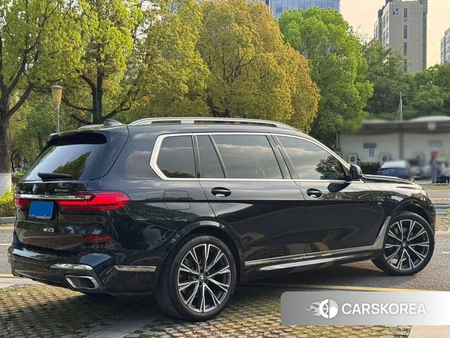 BMW X7 id 4209921 из Китая 9