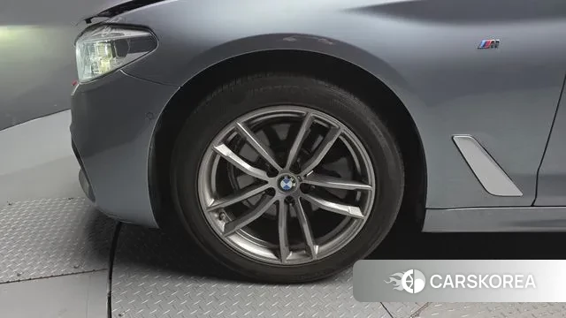 BMW 5 Series (G30) id 3737369 из Кореи 15