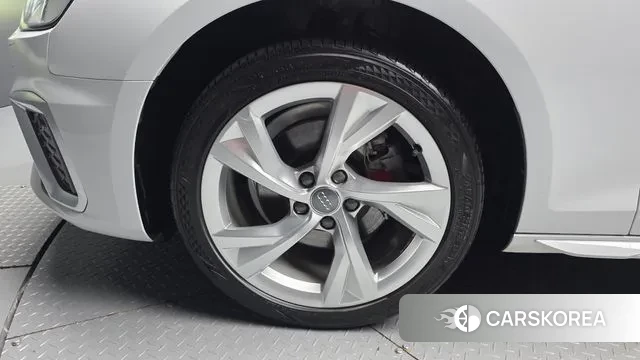 Audi A4 (B9) id 3075795 из Кореи 15