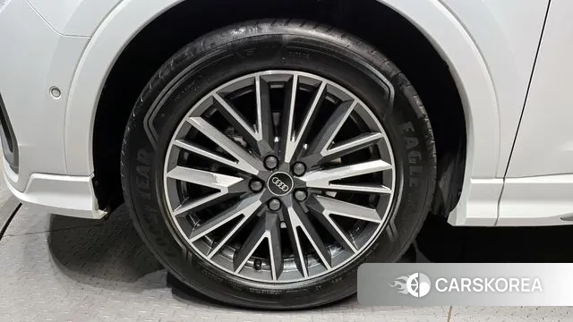 Audi Q3 (F3) id 3721408 из Кореи 15