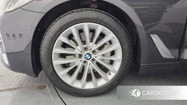 BMW 5 Series (G30) id 3529216 из Кореи 15