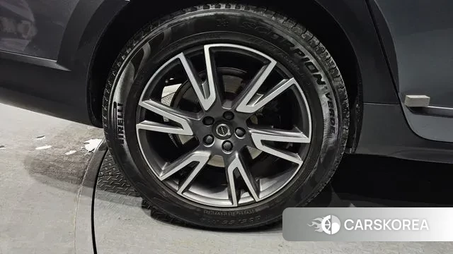 Volvo V90 Cross-Country id 3598967 из Кореи 15
