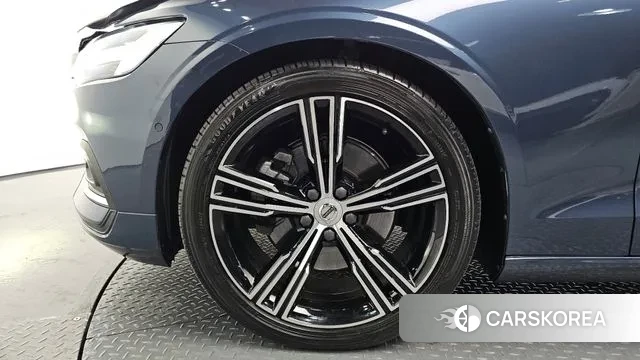 Volvo S60 3rd generation id 3676103 из Кореи 15