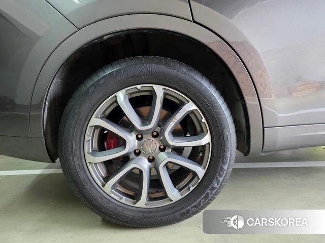 Maserati Levante id 4562852 из Кореи 13
