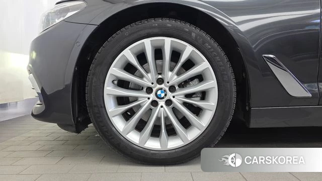 BMW 5 Series (G30) id 4937256 из Кореи 27