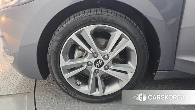 Hyundai Avante AD id 3403259 из Кореи 15