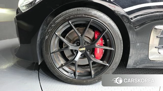 Kia Stinger id 4596379 из Кореи 15