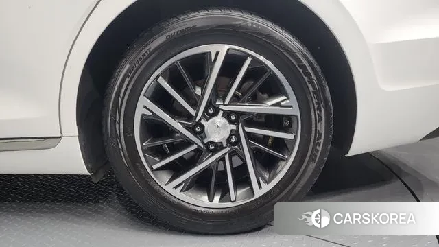 Hyundai The New Grandeur IG id 3328529 из Кореи 15