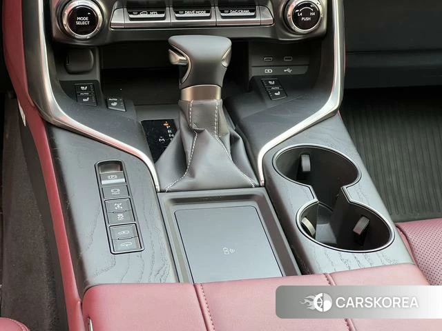 Lexus LX id 4239590 из Китая 9