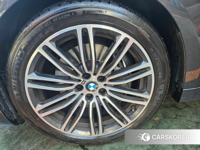 BMW 5 Series (G30) 2018 Серый из Кореи, фото 5