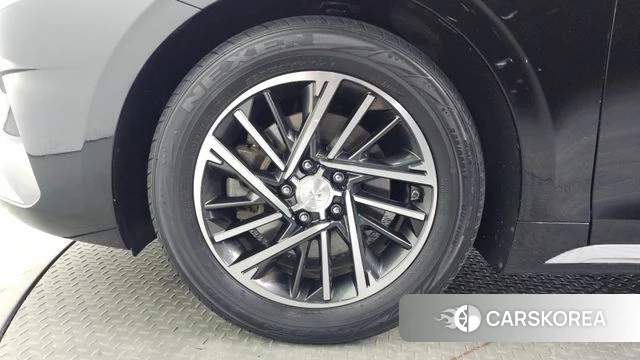 Hyundai The New Grandeur IG id 4501896 из Кореи 30