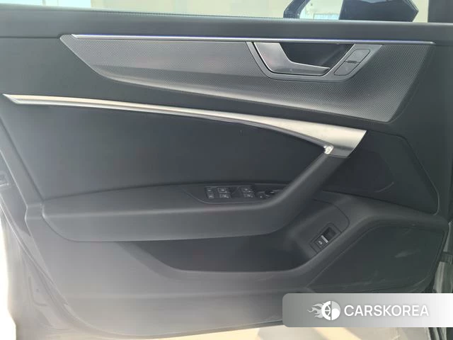 Audi A6L id 4300026 из Китая 11