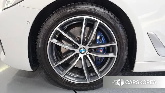 BMW 5 Series (G30) id 3504484 из Кореи 15