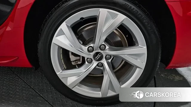 Audi A4 (B9) id 3032493 из Кореи 15