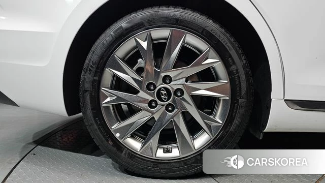 Hyundai The New Grandeur IG Hybrid id 4893848 из Кореи 15