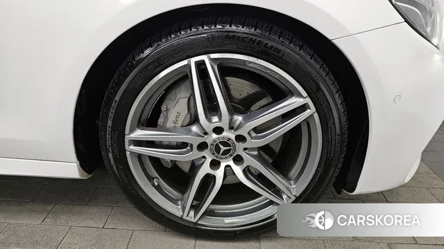 Mercedes-Benz E-Class W213 id 3661613 из Кореи 15