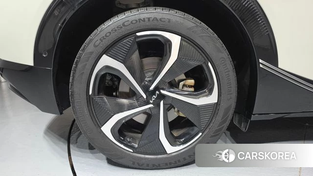 Kia EV6 id 4500095 из Кореи 15