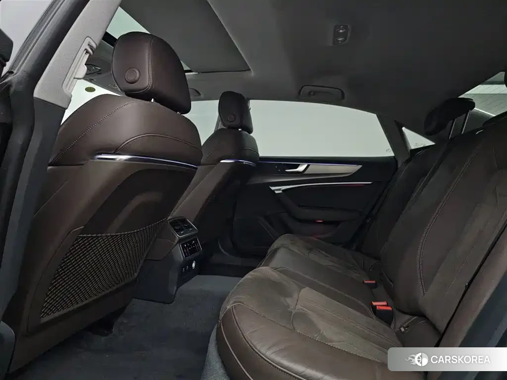 Audi A7L id 4659752 из Китая 8