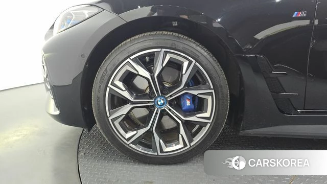 BMW i4 id 4442148 из Кореи 15