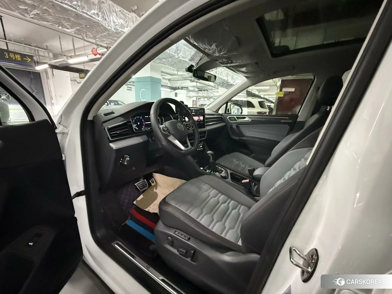 Volkswagen Tiguan L id 4441100 из Китая 14