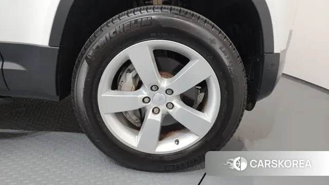 Land Rover Defender (L663) id 3539091 из Кореи 15