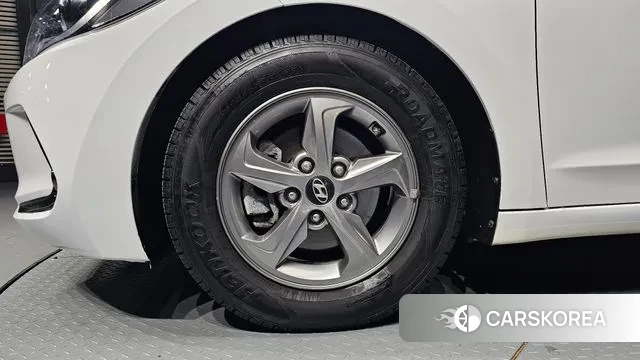 Hyundai Avante AD id 3718842 из Кореи 15