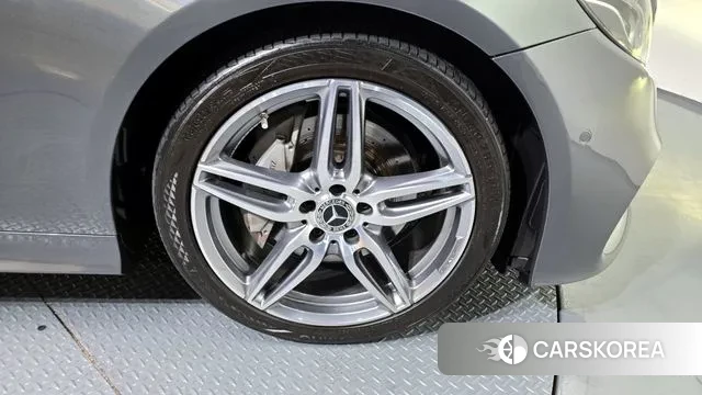 Mercedes-Benz E-Class W213 id 3479913 из Кореи 15