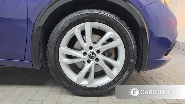 Infiniti Q30 id 3656336 из Кореи 15