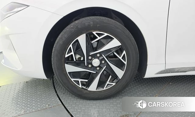 Hyundai The New Grandeur IG Hybrid id 4936444 из Кореи 35