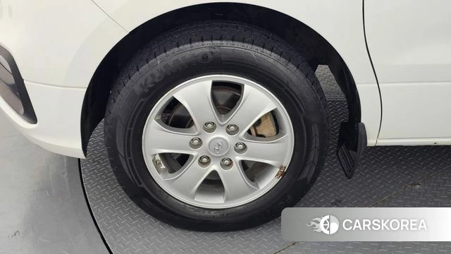Hyundai The New Grand Starex id 4377467 из Кореи 25