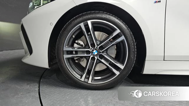 BMW 1 Series (F40) id 3825839 из Кореи 15