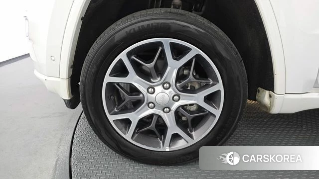 Jeep Grand Cherokee id 3905527 из Кореи 15