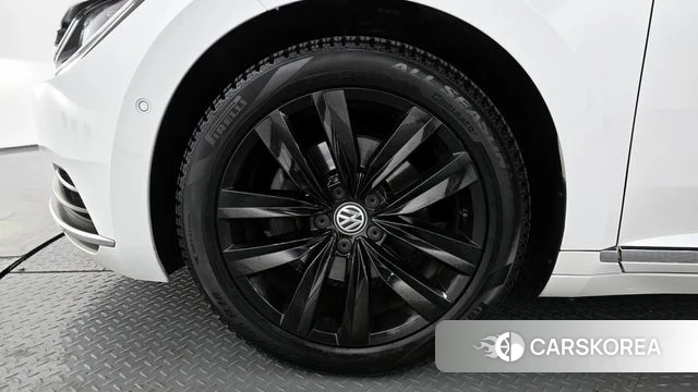 Volkswagen Arteon id 3853409 из Кореи 16