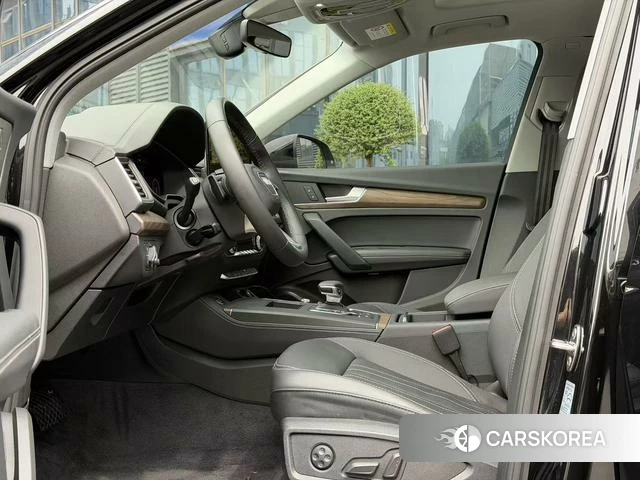 Audi Q5L id 4261234 из Китая 10