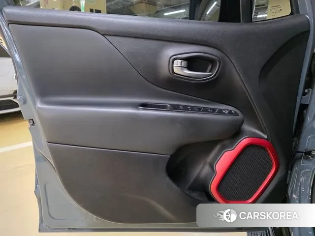 Jeep Renegade id 3509951 из Кореи 15