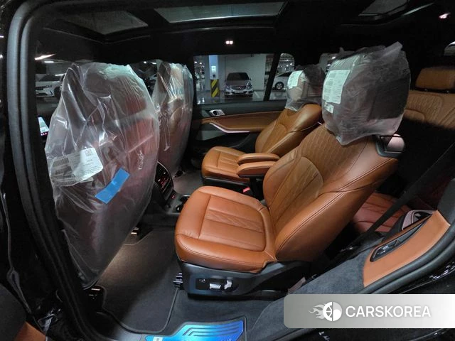 BMW X7 (G07) 2026 Черный из Кореи, фото 5