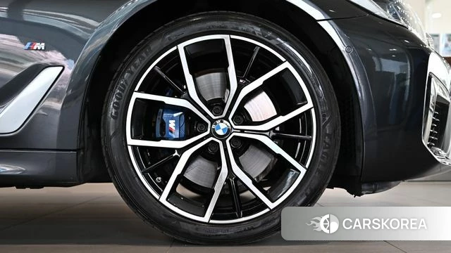 BMW 5 Series (G30) id 4489923 из Кореи 15