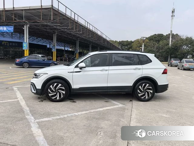 Volkswagen Tiguan L id 4242079 из Китая 8