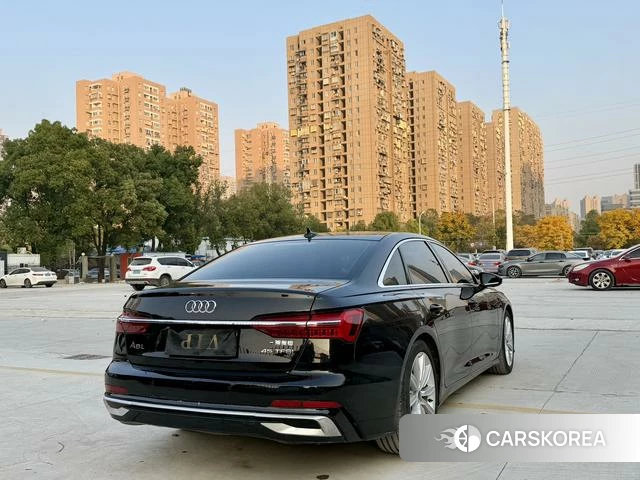 Audi A6L id 4256723 из Китая 12