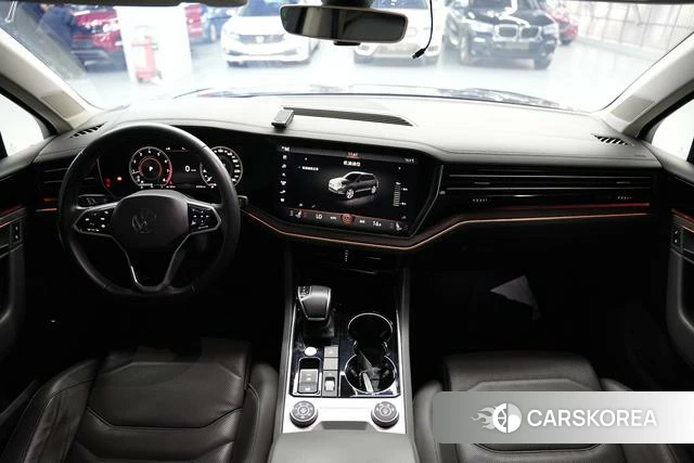 Volkswagen Touareg id 4240640 из Китая 21