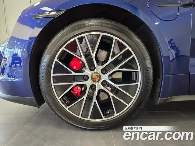 Porsche Taycan id 2719702 из Кореи 7