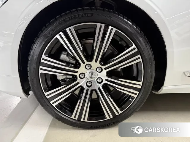 Volvo S90 id 3437000 из Кореи 15